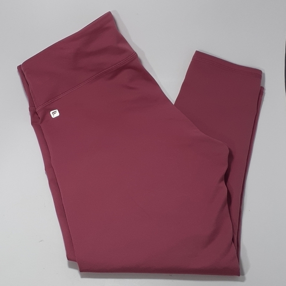 Fabletics Mid-Rise PowerHold Caspia Magenta Capri Leggings Size L. - Picture 2 of 7